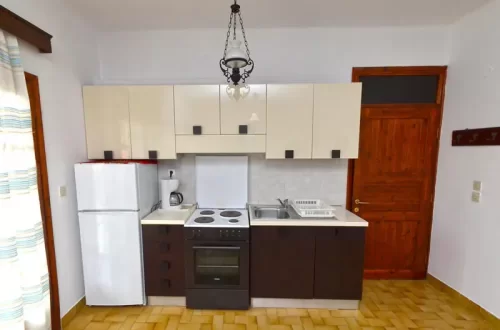elia room4